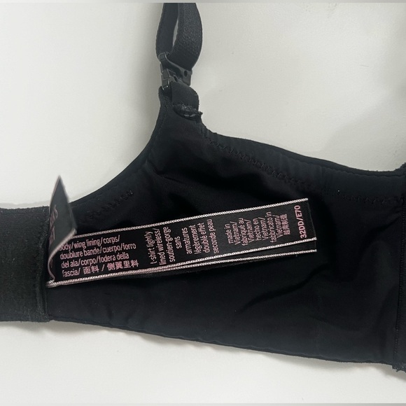 Victoria’s Secret THE T-SHIRT
Lightly Lined Smooth Micro-Rib Wireless Bra - Picture 5 of 6